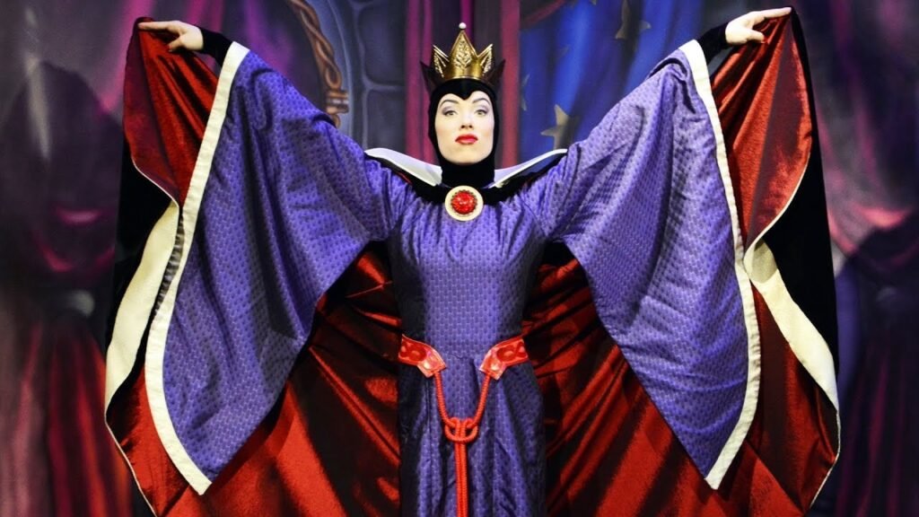 Restaurante Medieval em São Paulo Recebe Bruxa da Branca de Neve