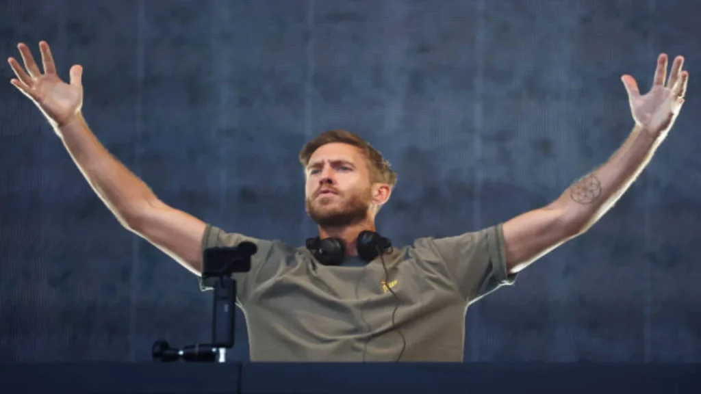 A grande atração deste ano é a presença inédita do DJ e produtor escocês Calvin Harris, que se apresenta grátis no Bloco Skol