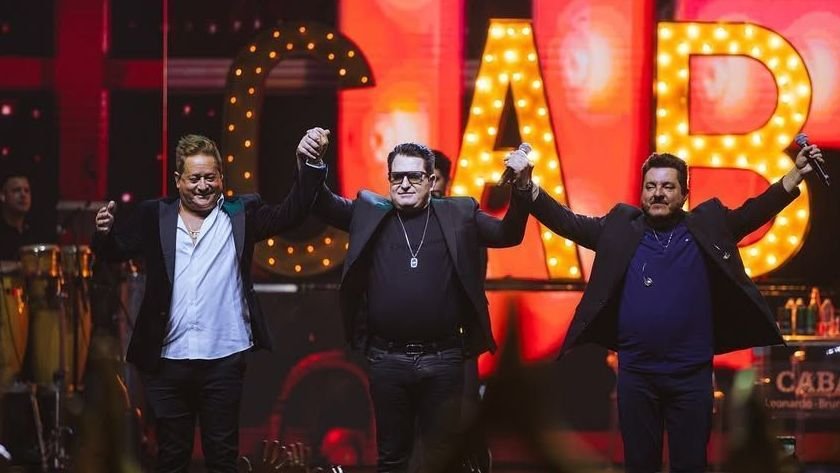 Leonardo e Bruno & Marrone se apresentam no Cabaré - O Último Encontro