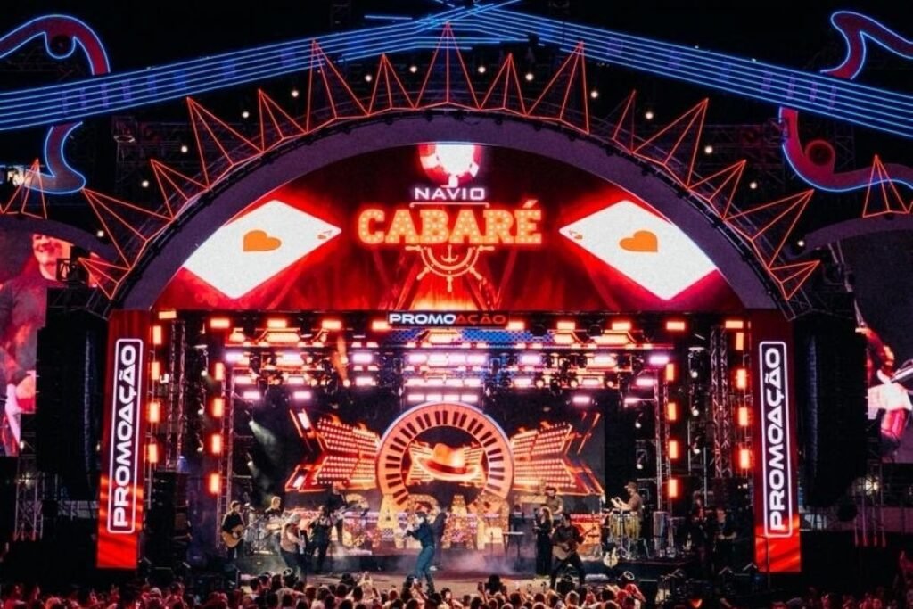 Navio Cabaré reunindo grandes estrelas da música brasileira em um cruzeiro