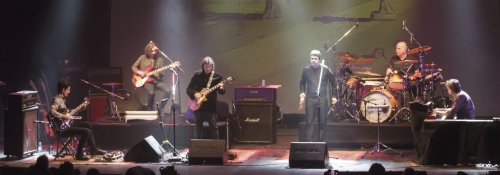 Steve Hackett se apresentando ao vivo no Espaço Unimed, em São Paulo.