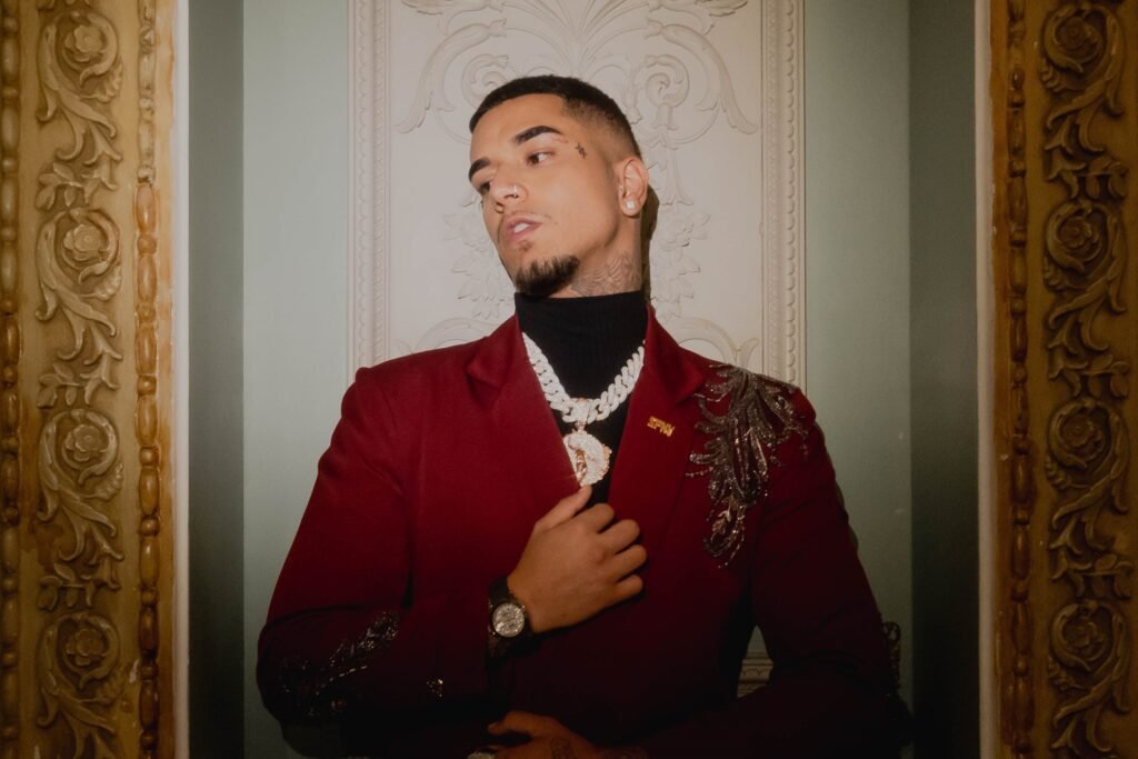 Veigh durante o show da turnê Eu Venci o Mundo