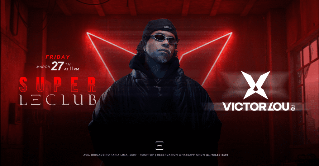Victor Lou se apresentando no Super Le Club em São Paulo, com uma energia contagiante no palco.
