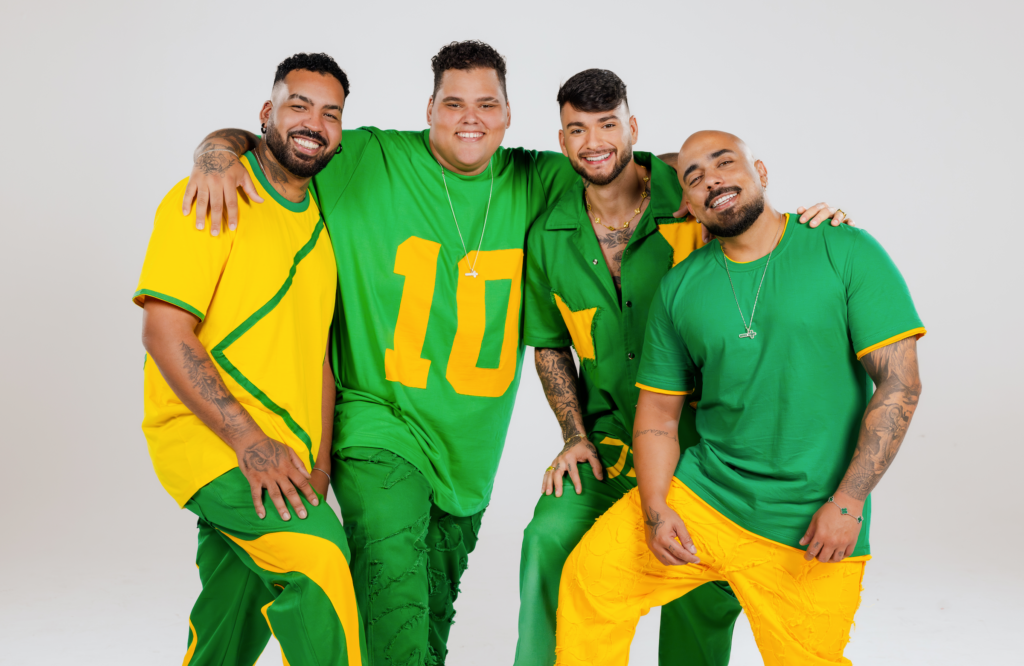 Grupo Menos é Mais durante show da agenda 2026